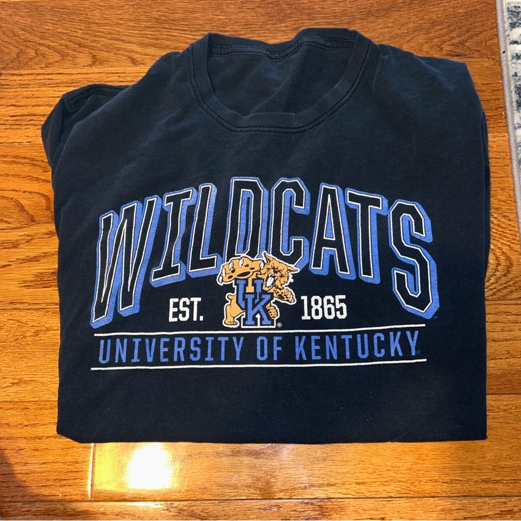 University Of Kentucky Wildcats Vintage Looking Championship TShirt Black
